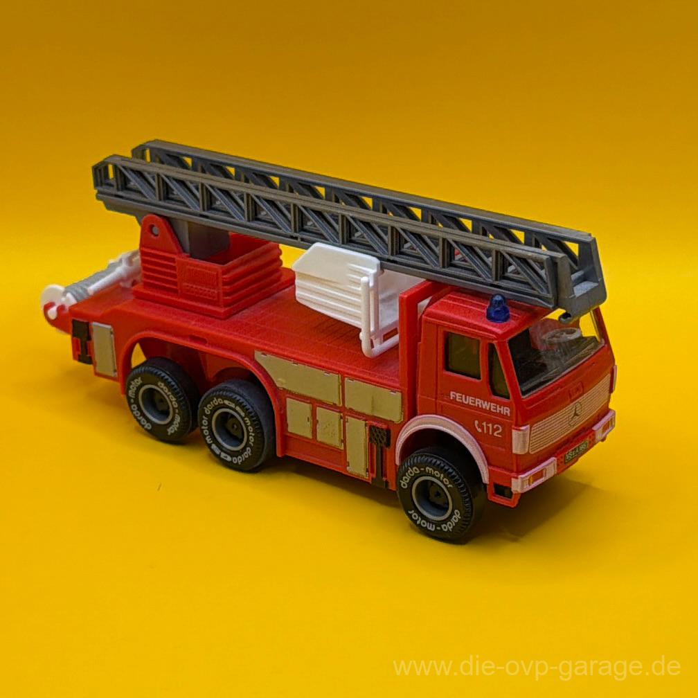 Darda Mercedes Feuerwehr rot lose